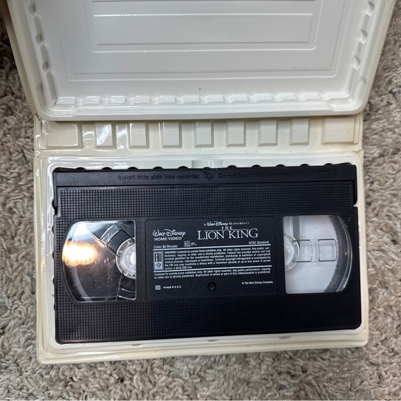 Walt Disney Masterpieces The Lion King VHS - Picture 4 of 4